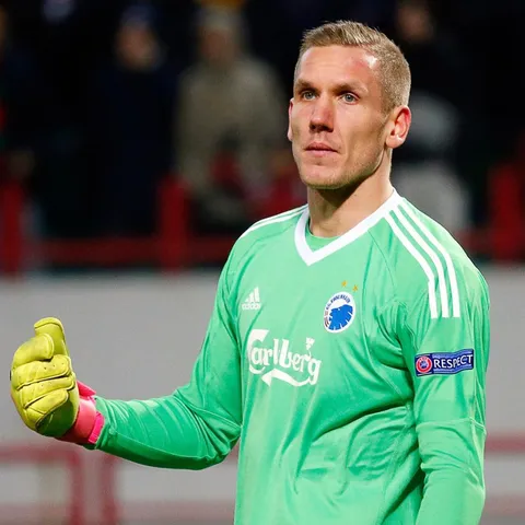 Robin Olsen